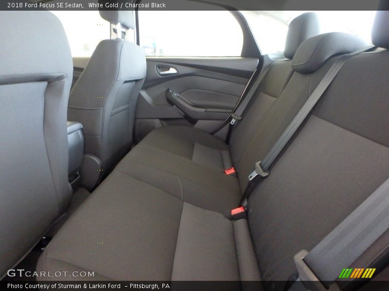 White Gold / Charcoal Black 2018 Ford Focus SE Sedan