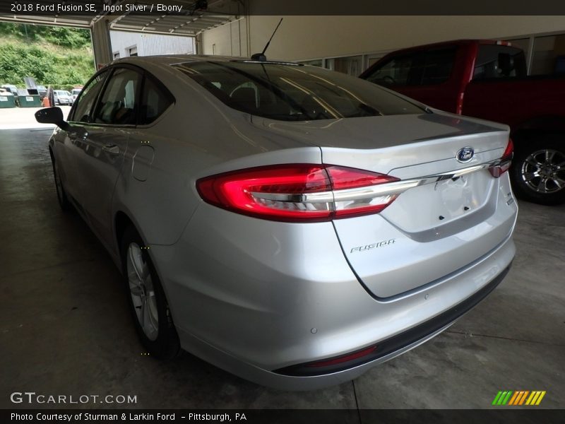 Ingot Silver / Ebony 2018 Ford Fusion SE
