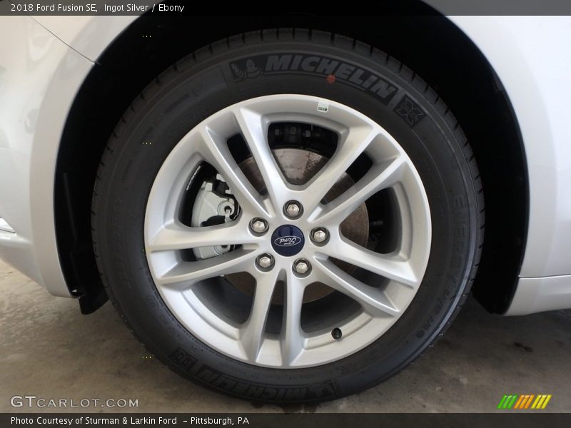 Ingot Silver / Ebony 2018 Ford Fusion SE