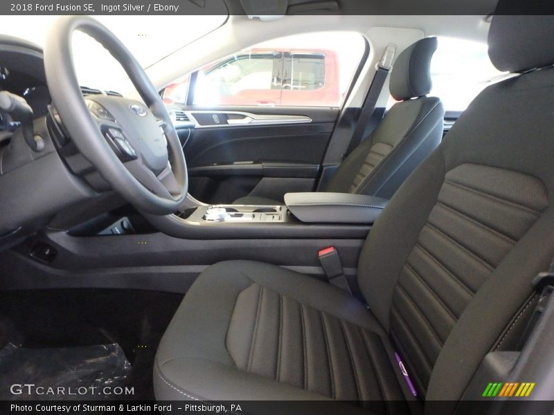 Ingot Silver / Ebony 2018 Ford Fusion SE