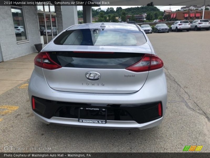 Symphony Air Silver / Charcoal Black 2018 Hyundai Ioniq Hybrid SEL