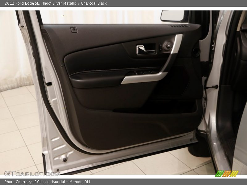 Ingot Silver Metallic / Charcoal Black 2012 Ford Edge SE