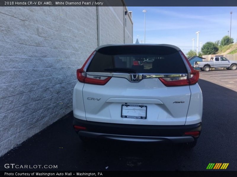 White Diamond Pearl / Ivory 2018 Honda CR-V EX AWD