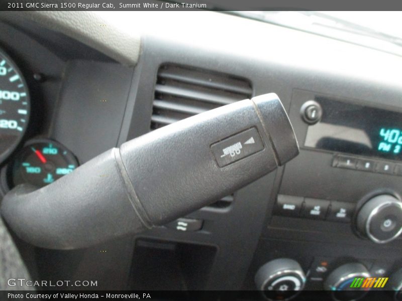 Summit White / Dark Titanium 2011 GMC Sierra 1500 Regular Cab