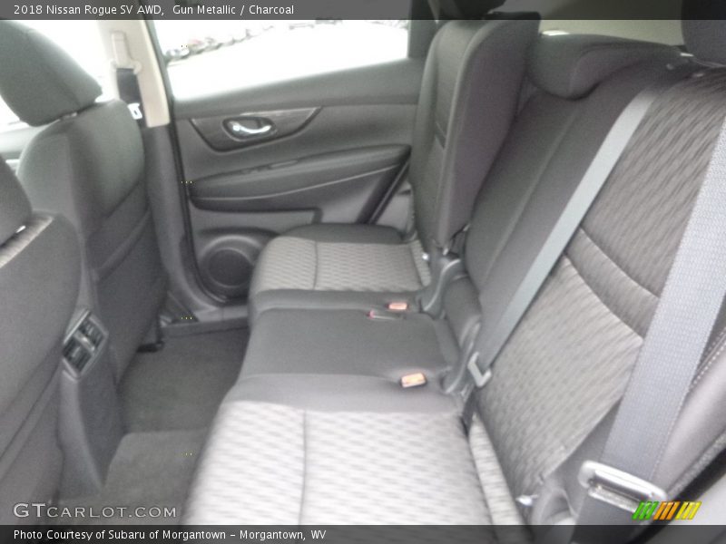 Gun Metallic / Charcoal 2018 Nissan Rogue SV AWD