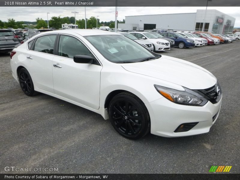 Pearl White / Charcoal 2018 Nissan Altima 2.5 SR