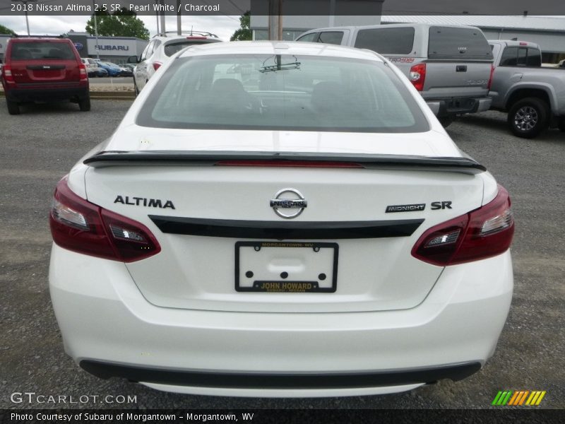 Pearl White / Charcoal 2018 Nissan Altima 2.5 SR