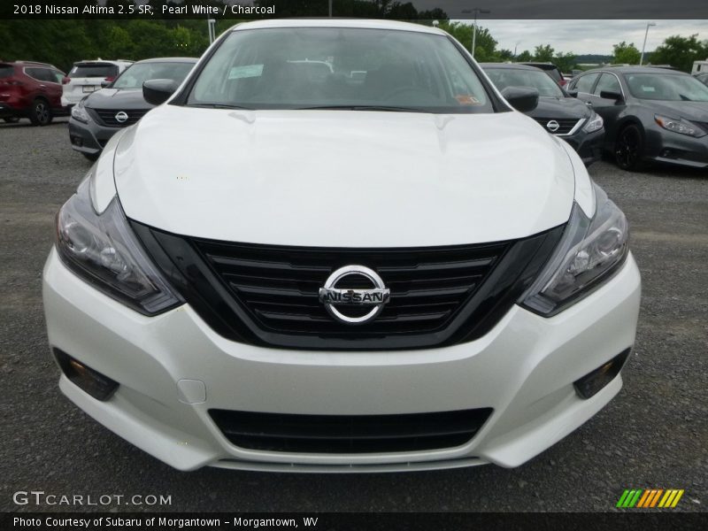 Pearl White / Charcoal 2018 Nissan Altima 2.5 SR