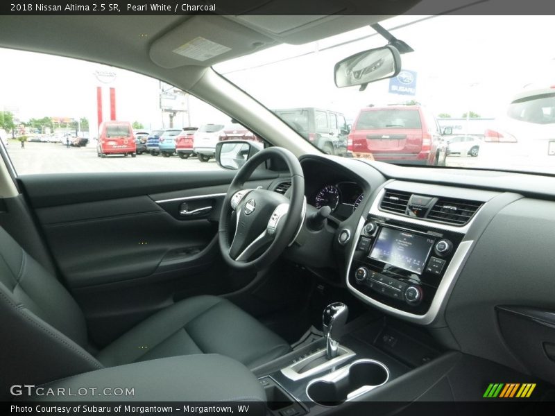 Pearl White / Charcoal 2018 Nissan Altima 2.5 SR