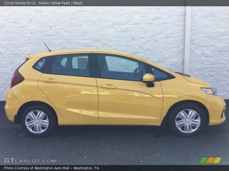 Helios Yellow Pearl / Black 2019 Honda Fit LX