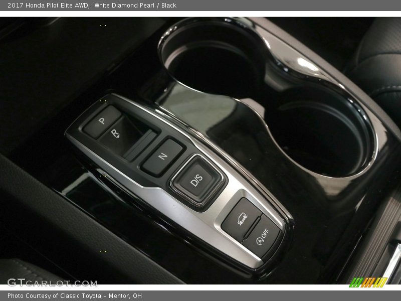 White Diamond Pearl / Black 2017 Honda Pilot Elite AWD