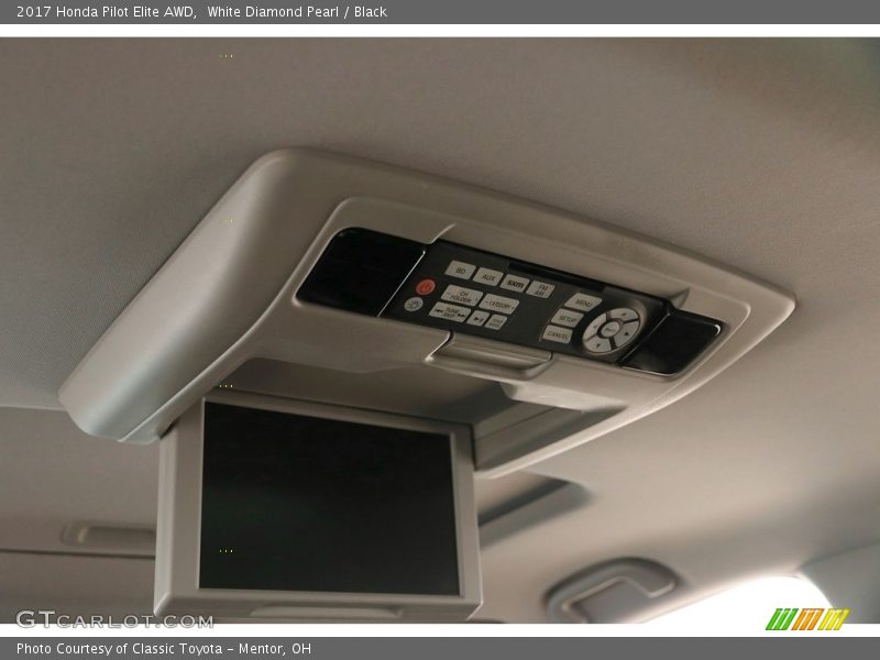 White Diamond Pearl / Black 2017 Honda Pilot Elite AWD