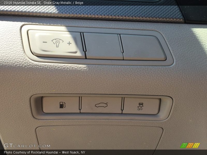 Shale Gray Metallic / Beige 2016 Hyundai Sonata SE