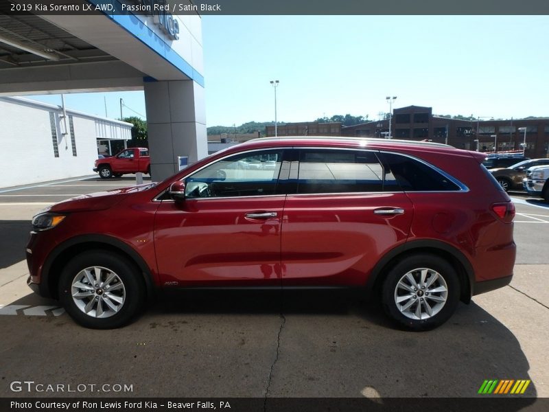 Passion Red / Satin Black 2019 Kia Sorento LX AWD