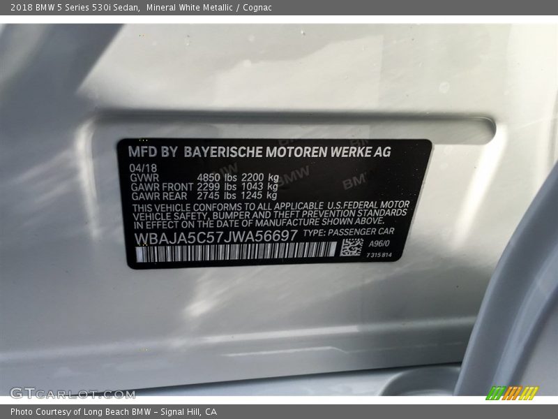 Mineral White Metallic / Cognac 2018 BMW 5 Series 530i Sedan