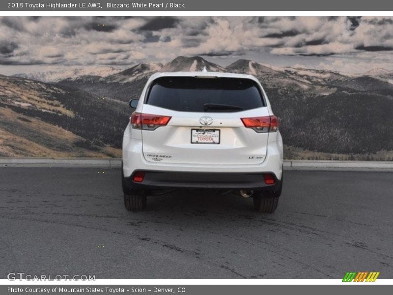 Blizzard White Pearl / Black 2018 Toyota Highlander LE AWD