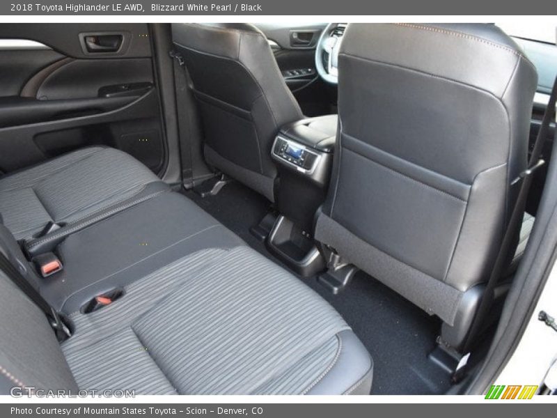 Blizzard White Pearl / Black 2018 Toyota Highlander LE AWD