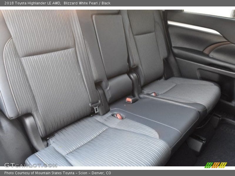 Blizzard White Pearl / Black 2018 Toyota Highlander LE AWD