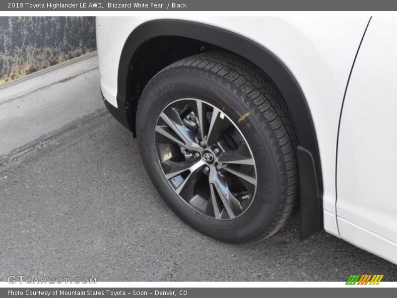 Blizzard White Pearl / Black 2018 Toyota Highlander LE AWD