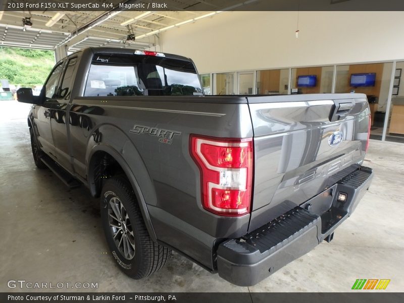 Magnetic / Black 2018 Ford F150 XLT SuperCab 4x4