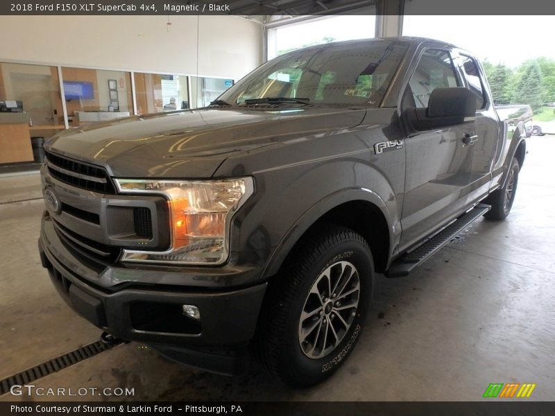 Magnetic / Black 2018 Ford F150 XLT SuperCab 4x4