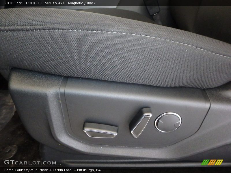 Magnetic / Black 2018 Ford F150 XLT SuperCab 4x4