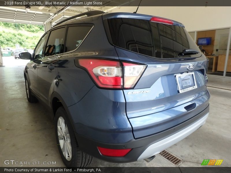 Blue Metallic / Medium Light Stone 2018 Ford Escape SEL