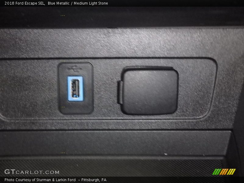 Blue Metallic / Medium Light Stone 2018 Ford Escape SEL