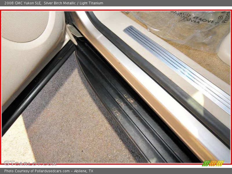 Silver Birch Metallic / Light Titanium 2008 GMC Yukon SLE