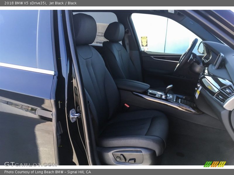 Jet Black / Black 2018 BMW X5 sDrive35i