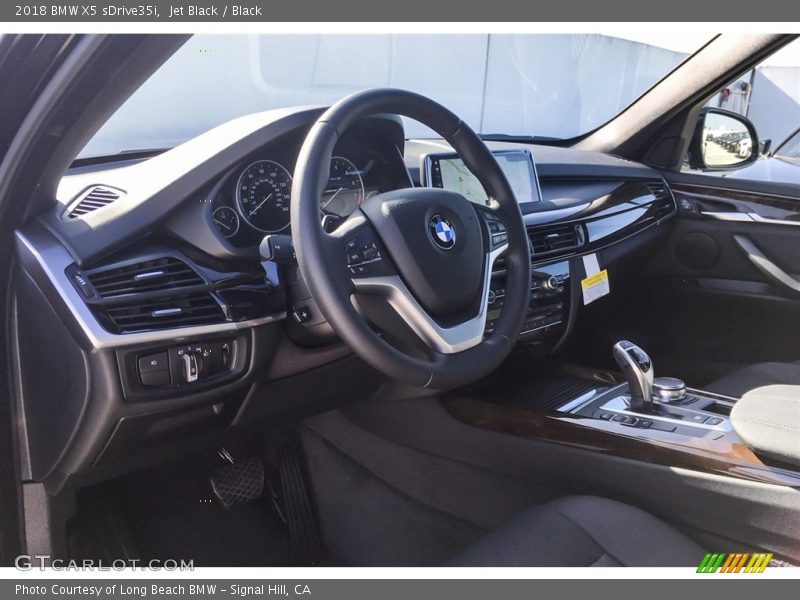 Jet Black / Black 2018 BMW X5 sDrive35i