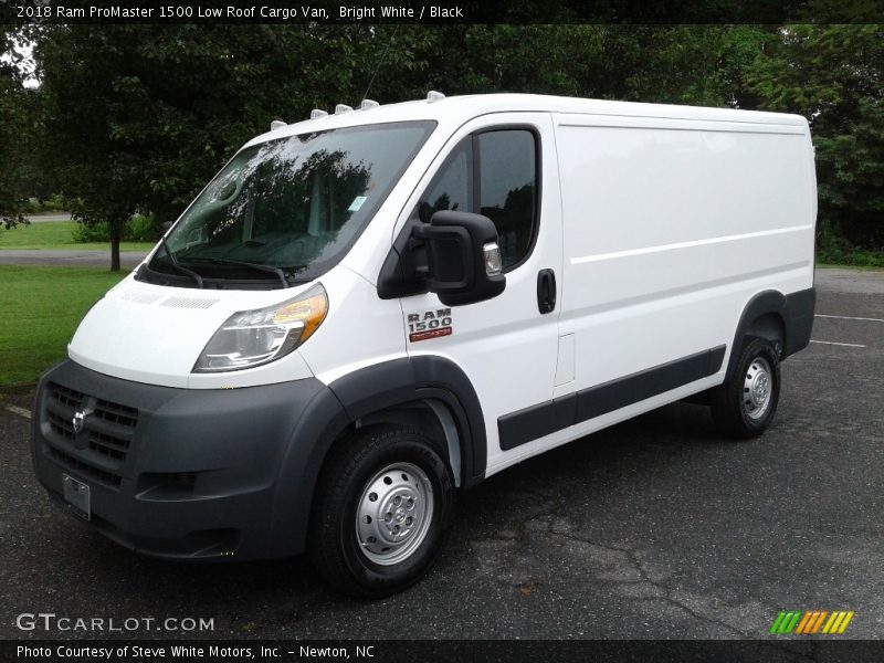 Front 3/4 View of 2018 ProMaster 1500 Low Roof Cargo Van