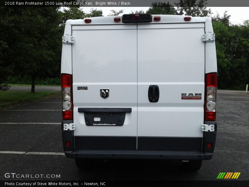 Bright White / Black 2018 Ram ProMaster 1500 Low Roof Cargo Van