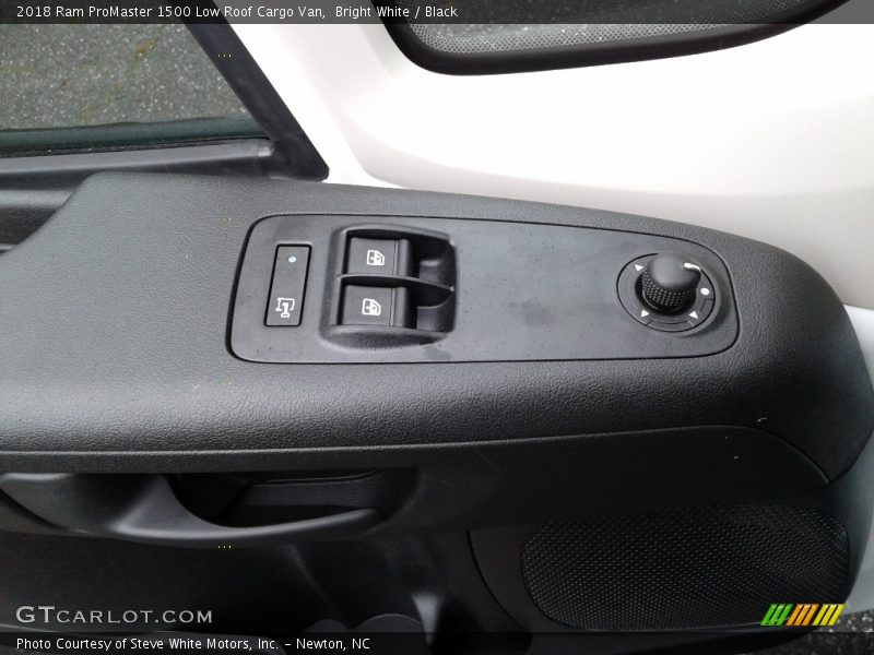 Bright White / Black 2018 Ram ProMaster 1500 Low Roof Cargo Van