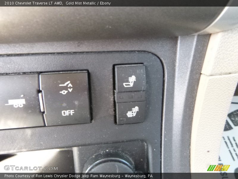 Gold Mist Metallic / Ebony 2010 Chevrolet Traverse LT AWD