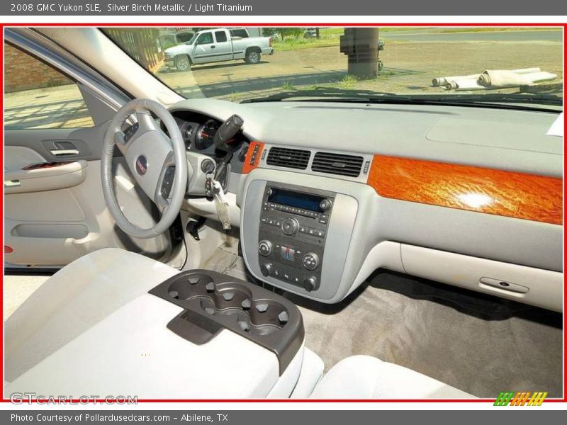 Silver Birch Metallic / Light Titanium 2008 GMC Yukon SLE