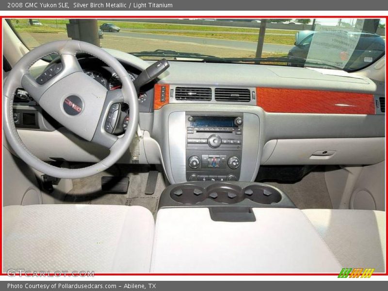 Silver Birch Metallic / Light Titanium 2008 GMC Yukon SLE