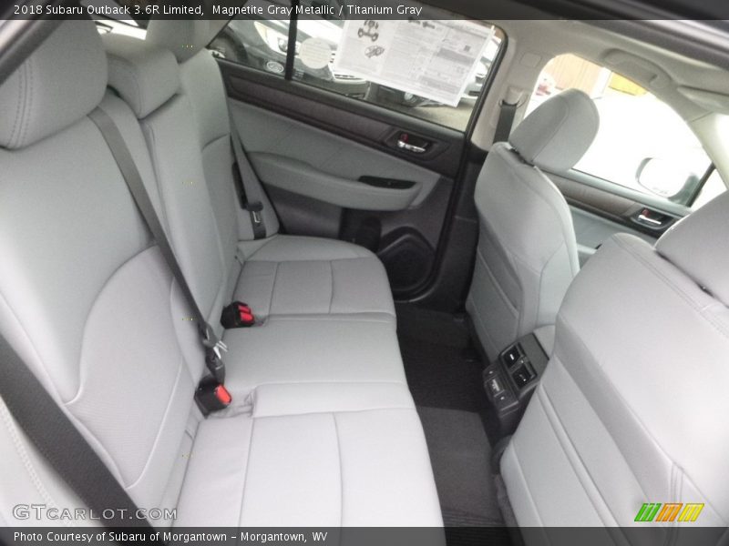 Magnetite Gray Metallic / Titanium Gray 2018 Subaru Outback 3.6R Limited