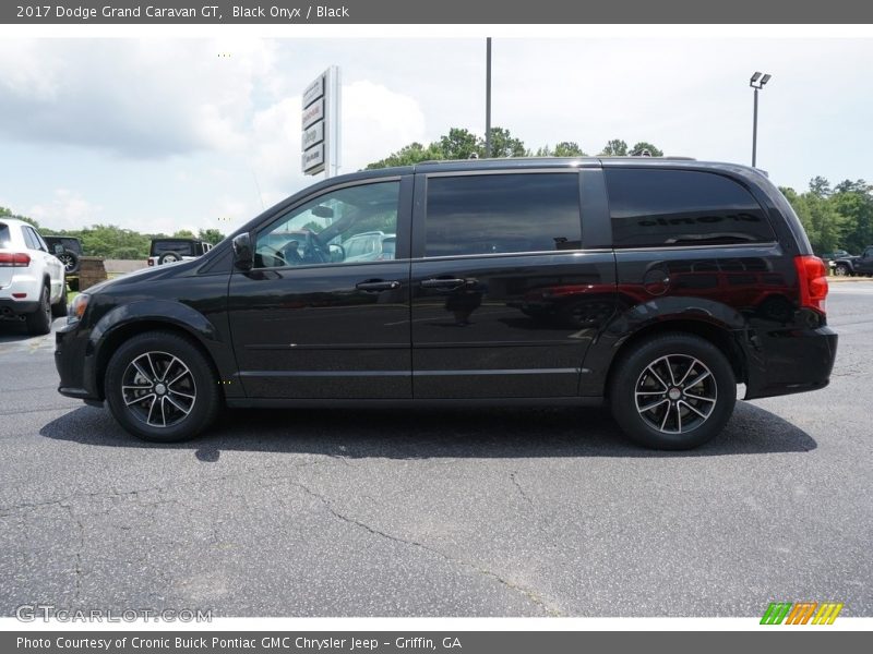 Black Onyx / Black 2017 Dodge Grand Caravan GT