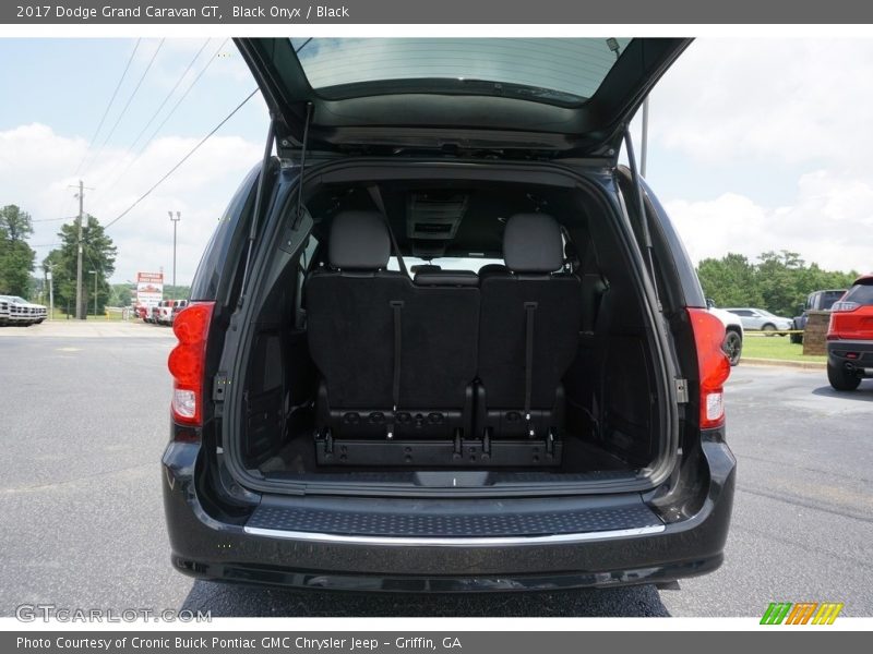 Black Onyx / Black 2017 Dodge Grand Caravan GT