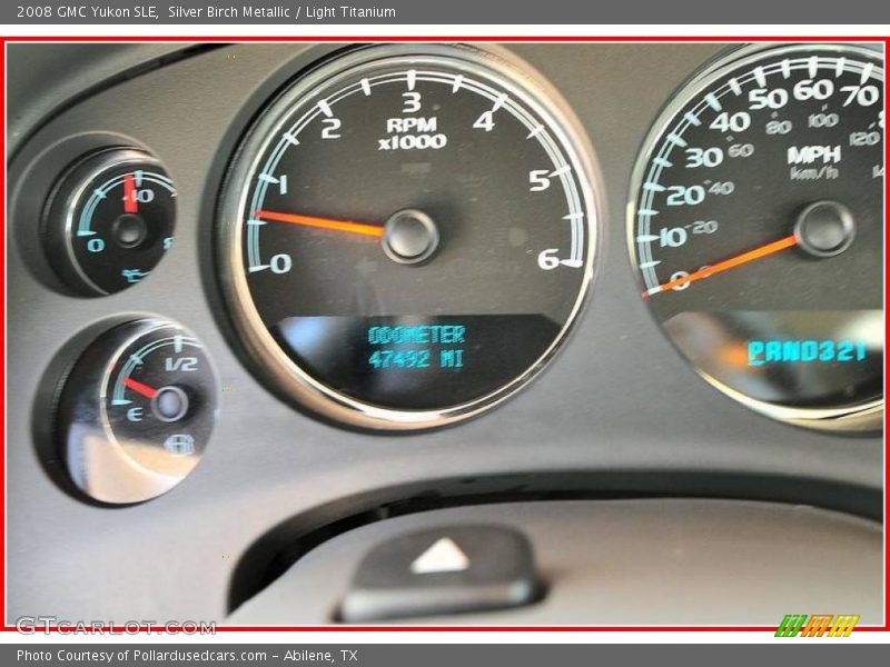 Silver Birch Metallic / Light Titanium 2008 GMC Yukon SLE