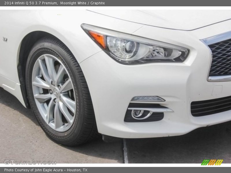 Moonlight White / Graphite 2014 Infiniti Q 50 3.7 Premium