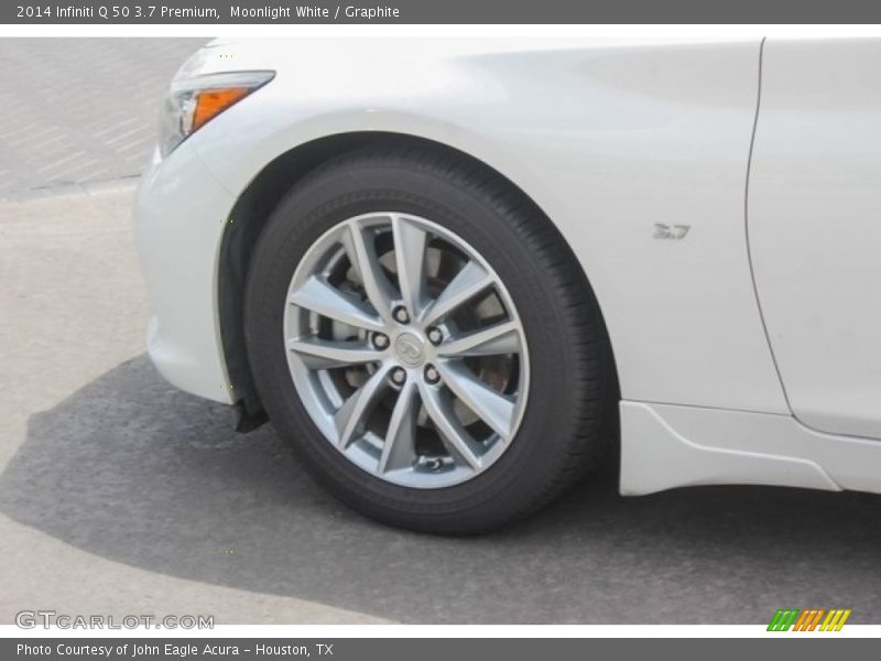 Moonlight White / Graphite 2014 Infiniti Q 50 3.7 Premium