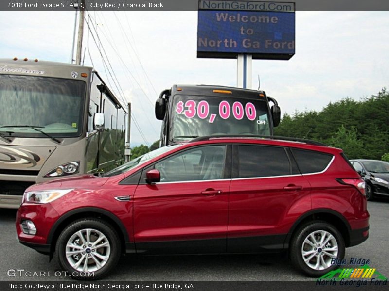 Ruby Red / Charcoal Black 2018 Ford Escape SE 4WD