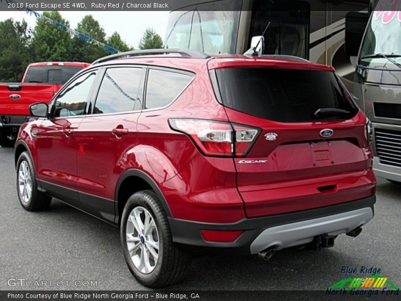 Ruby Red / Charcoal Black 2018 Ford Escape SE 4WD