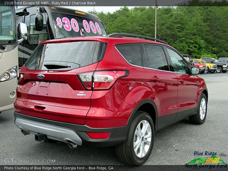 Ruby Red / Charcoal Black 2018 Ford Escape SE 4WD