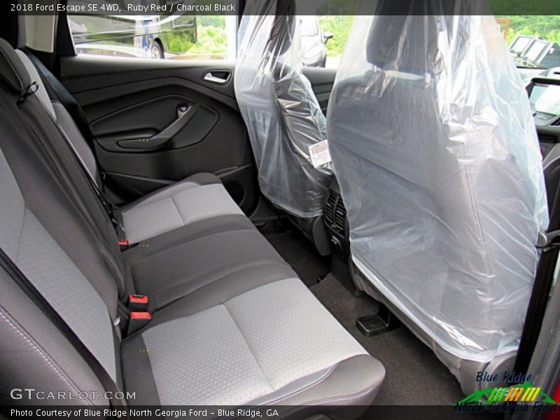 Ruby Red / Charcoal Black 2018 Ford Escape SE 4WD