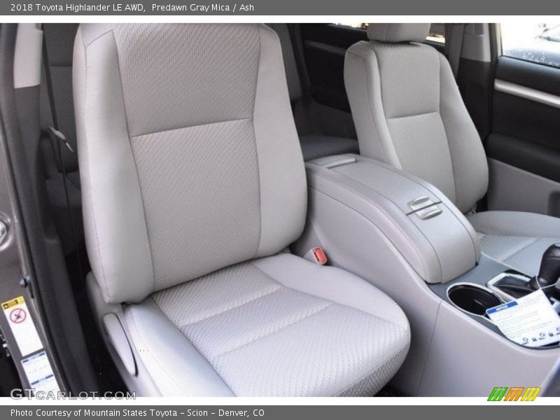 Predawn Gray Mica / Ash 2018 Toyota Highlander LE AWD