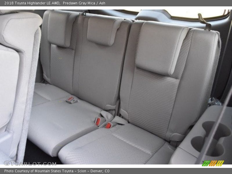 Predawn Gray Mica / Ash 2018 Toyota Highlander LE AWD