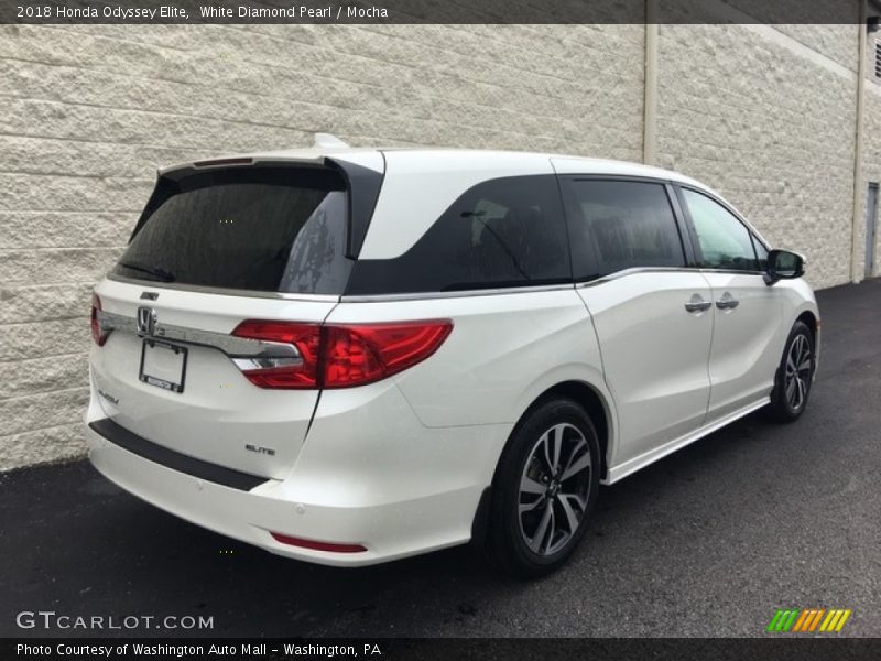 White Diamond Pearl / Mocha 2018 Honda Odyssey Elite